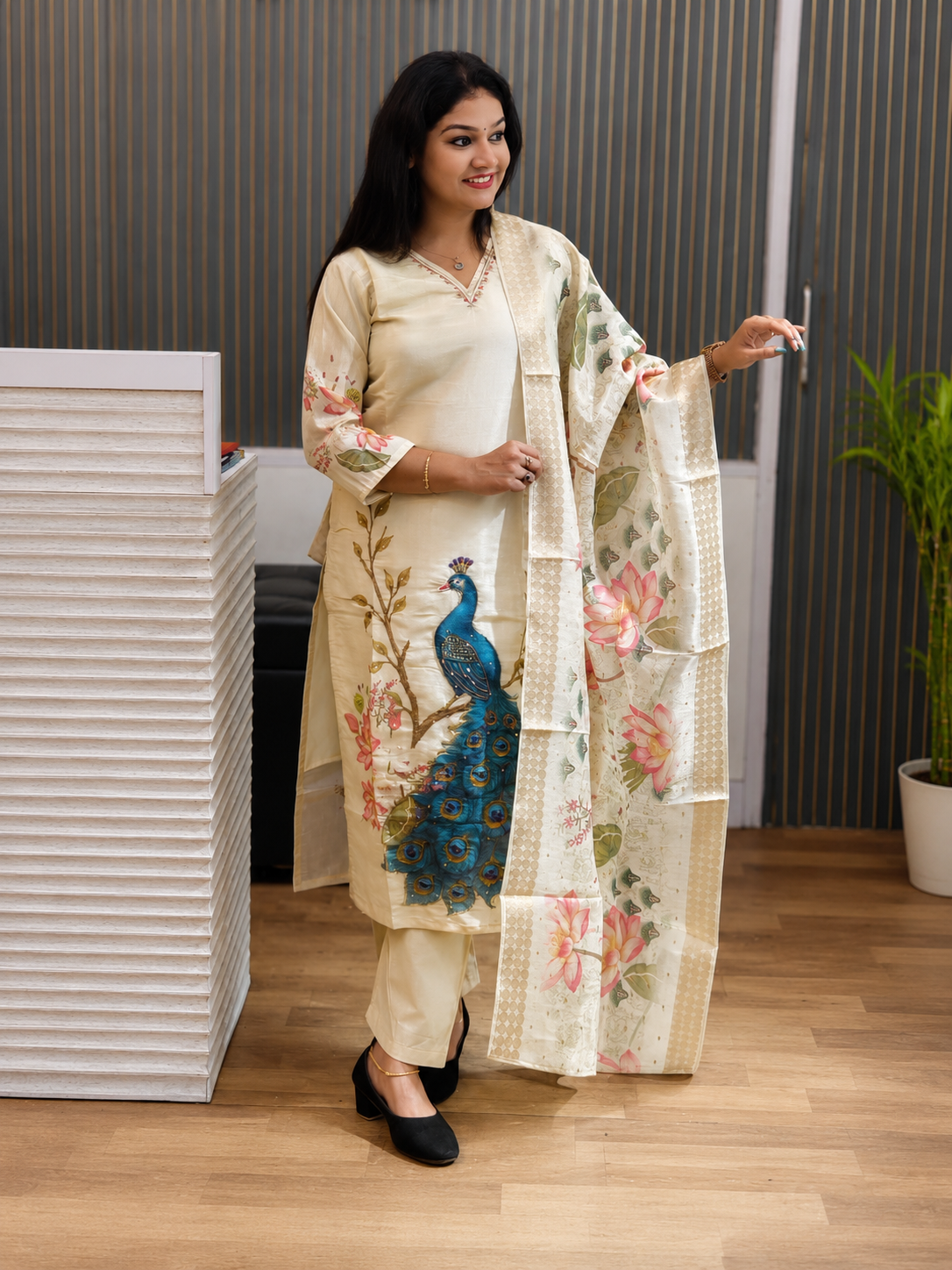 Premium 3 piece set in silk ,Peacock Beuty