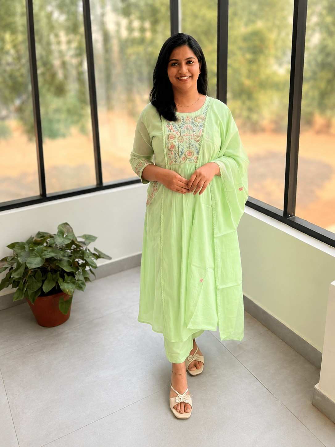 3 piece set in soft Mul cotton, pastel Green color