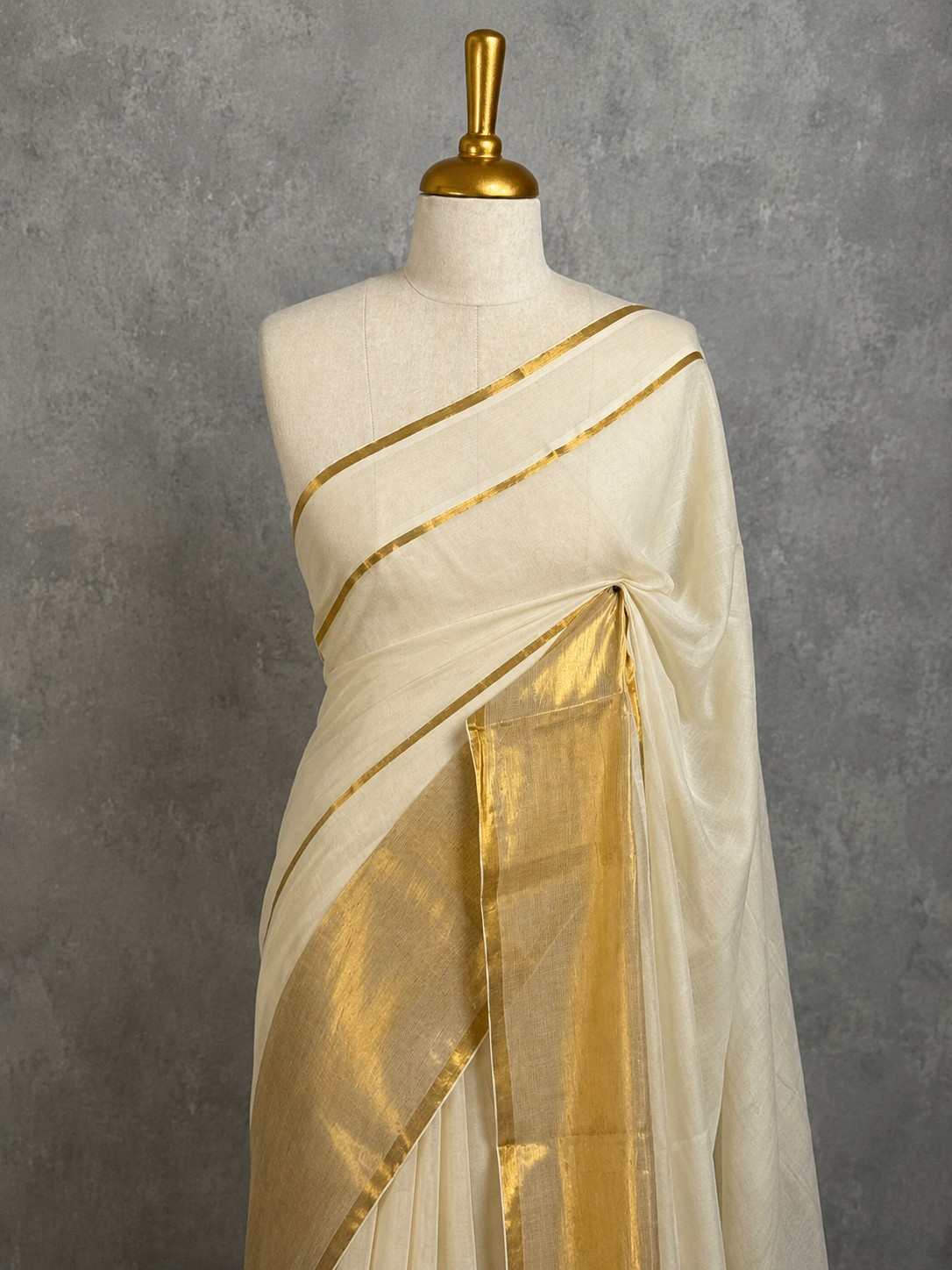 Mul Cotton With Out Blouse Piece