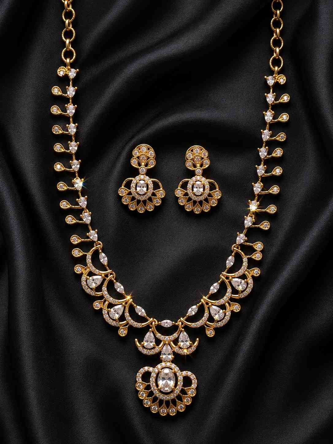 Matt Necklace